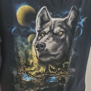 DOM Black Wolf Moon Stars Forest Trees Mountains Tacky  Graphic Tee Men’s SZ:L‎